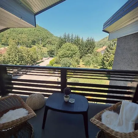 Riverside Villa *
